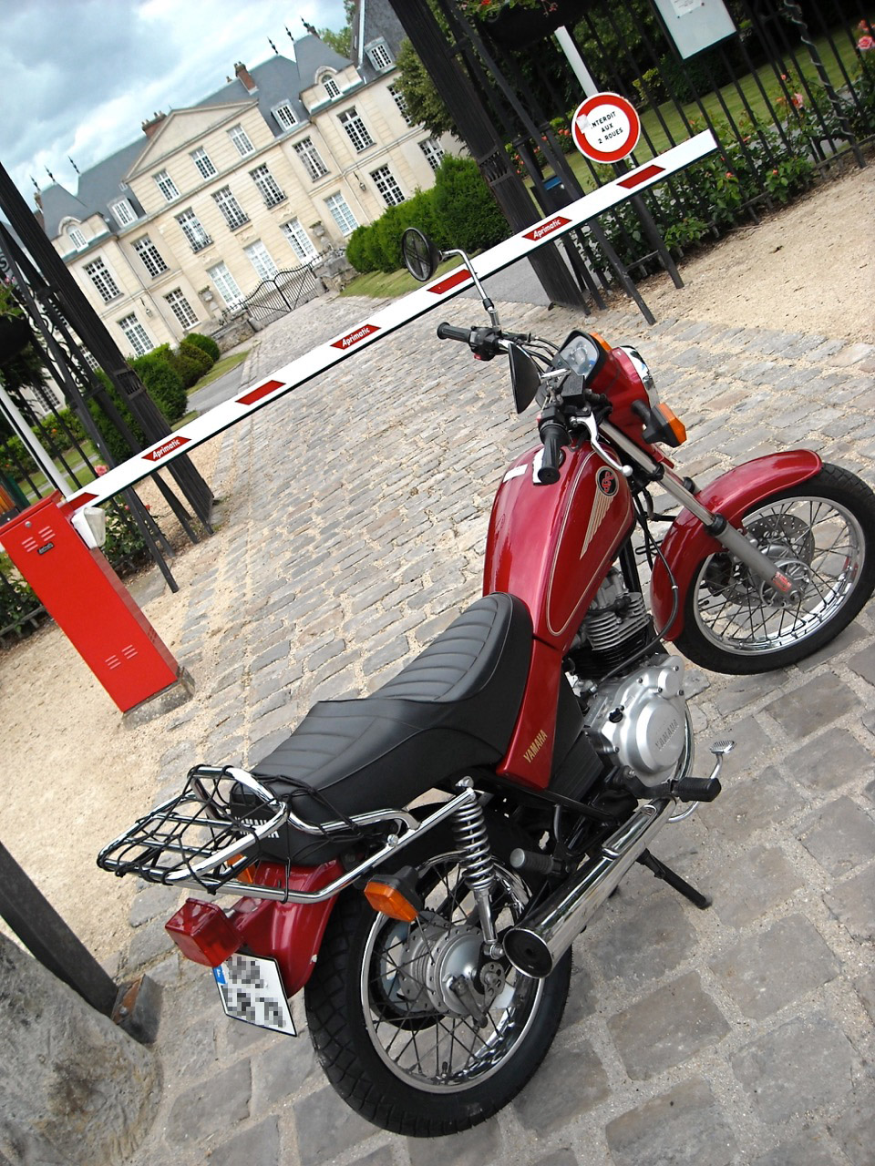 Bonjour, recherche porte bagage Portebagage